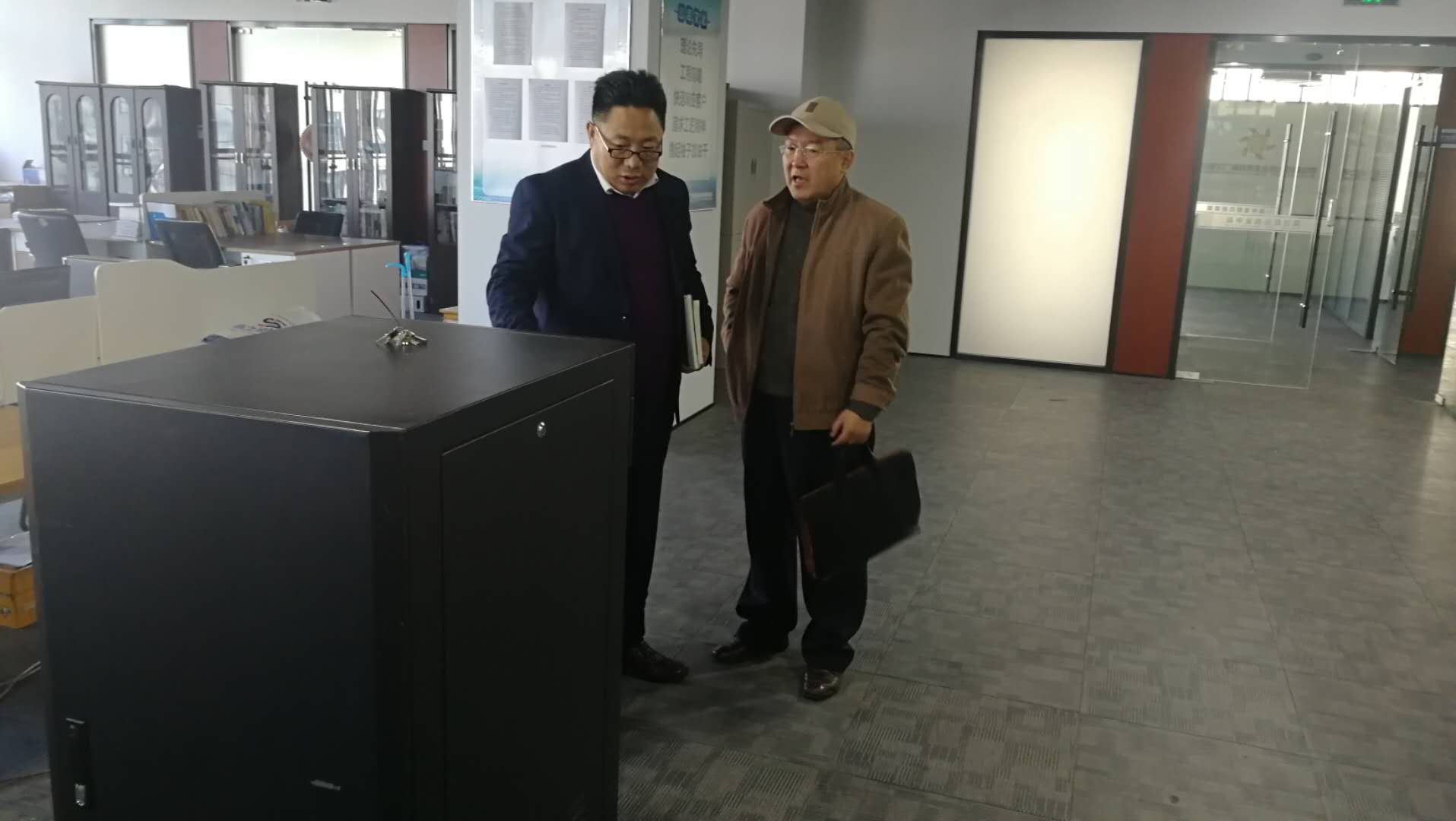 &#20247;&#24425;&#23448;&#32593;&#45;&#40;&#20013;&#22269;&#41;&#32929;&#20221;&#26377;&#38480;&#20844;&#21496;